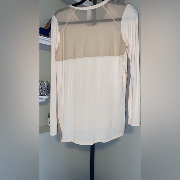 IB Cream Blouse With Mesh Long Sleeve - Picture 5 of 6